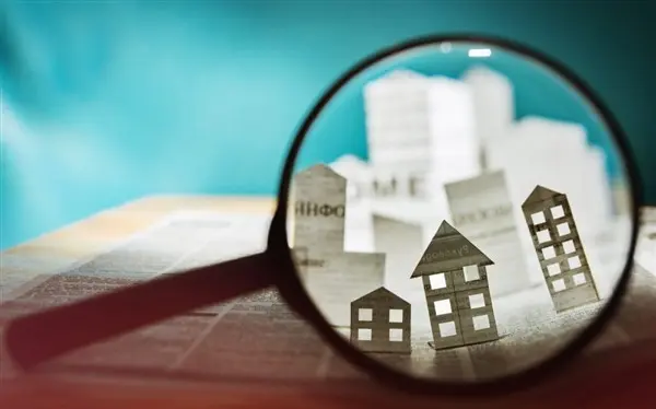 Ρυθμιστικά Διλήμματα: Η επίδραση των βραχυχρόνιων μισθώσεων στην τοπική Οικονομία