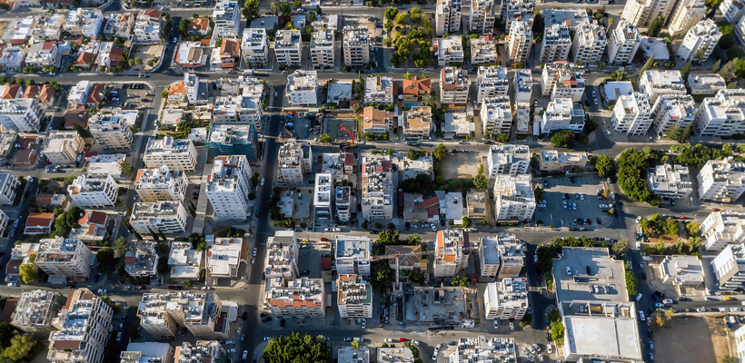 Αγορά ακινήτων: Όλο και μειώνονται τα τετραγωνικά, «είδος πολυτελείας» τα σπίτια