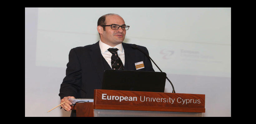 Από το Ευρωπαϊκό Πανεπιστήμιο στην Ύπατη Αρμοστεία της Βρετανίας