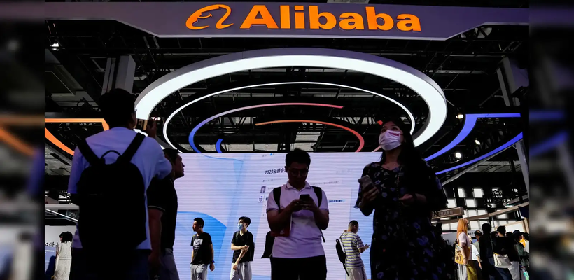 «Πέφτει» η μετοχή της Alibaba καθώς οι ΗΠΑ εξετάζουν το deal της με την Apple