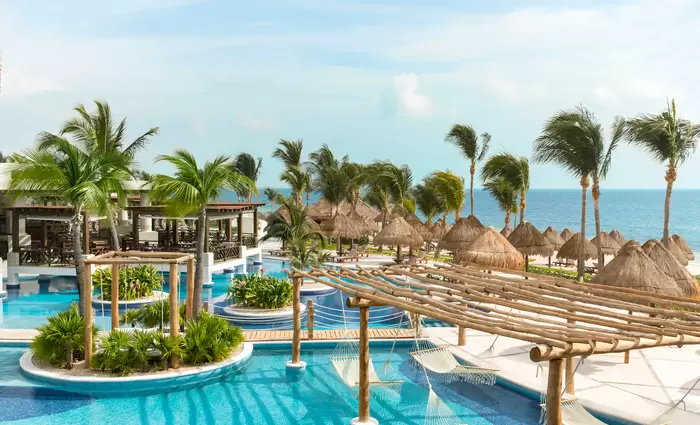 Πόσο κοστίζει το all-inclusive στη Μεσόγειο –  Τσουχτερές οι αυξήσεις για Κύπρο