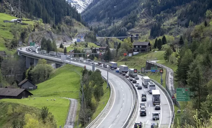 Η Ελβετία ρίχνει… πόρτα στους Γερμανούς τουρίστες που κατακλύζουν στις Άλπεις