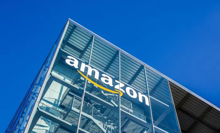 Amazon: Χάκερς χρησιμοποίησαν AI για να παραβιάσουν 600 τείχη προστασίας μέσα σε λίγες εβδομάδες