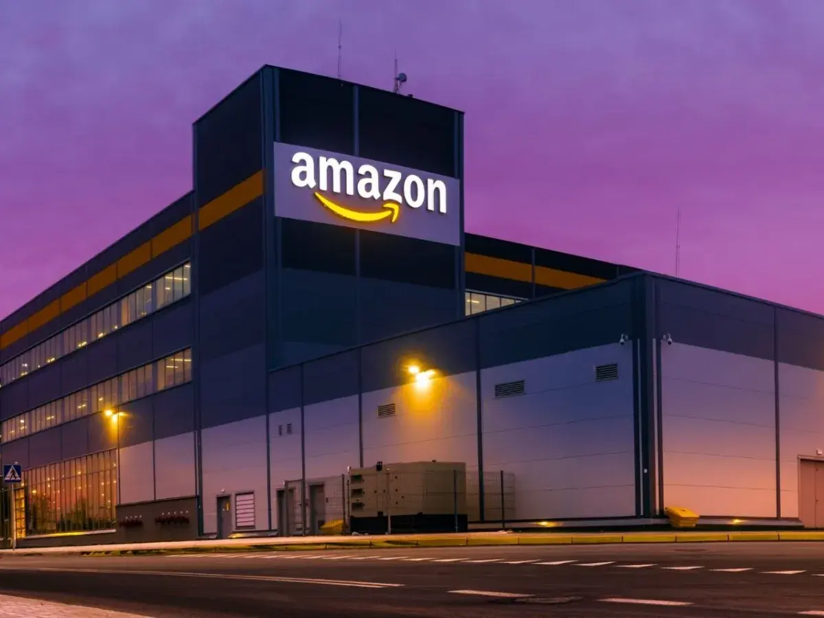 Amazon: Στο μικροσκόπιο των βρετανικών αρχών για πιθανή παραβίαση κανόνων λιανικής