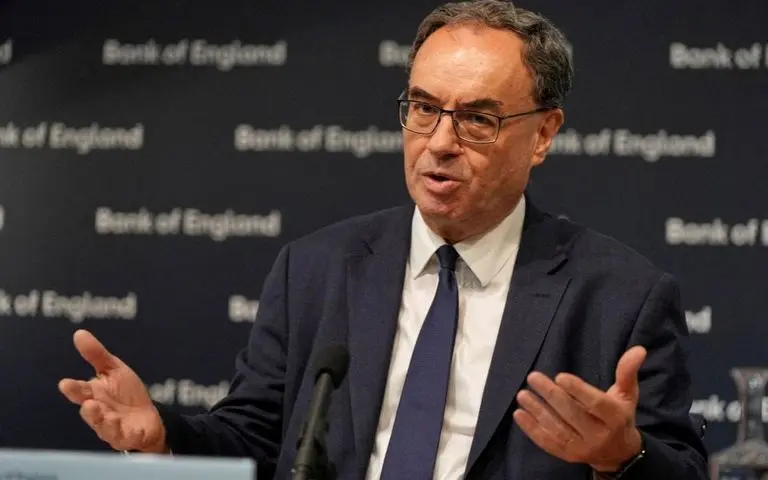 Αισιόδοξος ο διοικητής της BoE - «Δεν θα χαθούν θέσεις εργασίας λόγω ΑΙ»