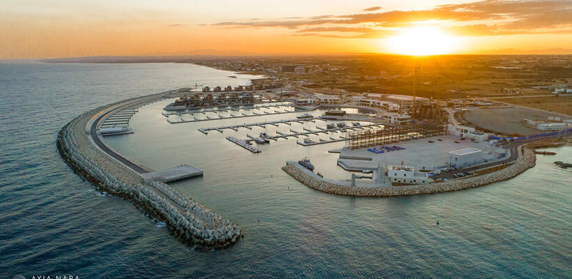 Φωτογραφίες από την εξέλιξη των εργασιών της μαρίνας Αγίας Νάπας