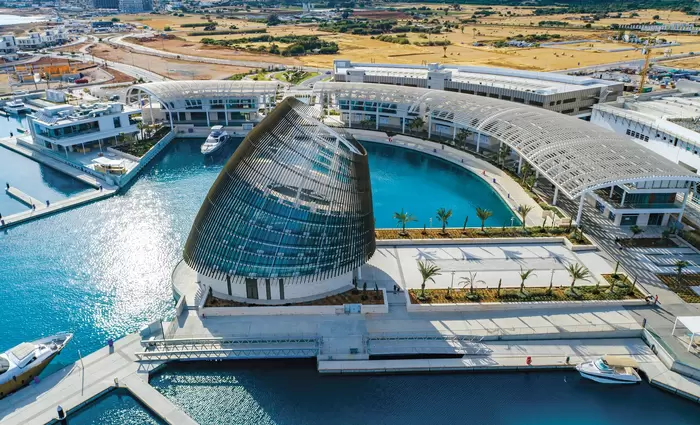 Έφτασαν 30 σκάφη από το Λίβανο στη Μαρίνα Αγίας Νάπας