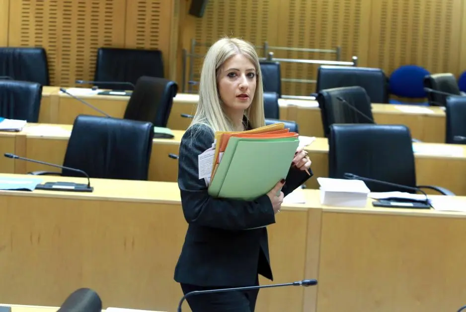 Η Πρόεδρος της Βουλής συγκαλεί εκτάκτως την Ολομέλεια του Σώματος