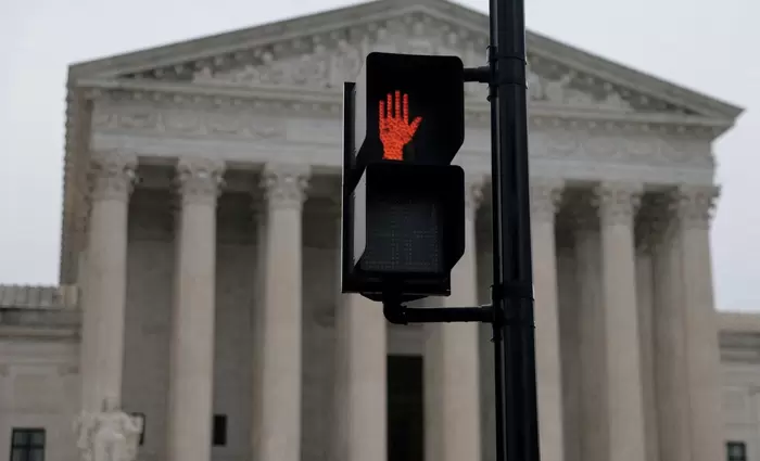 Το ερώτημα των $170 δισ.: Ποιοι θα πάρουν επιστροφές από τους δασμούς Τραμπ;