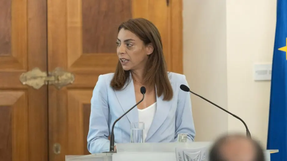 Α. Ανθούση: Προσεκτικές κινήσεις για το ΕΕΕ