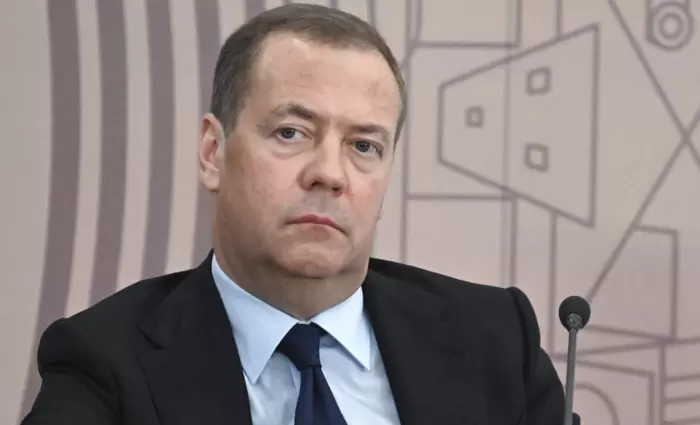 Μεντβέντεφ: Casus belli για Ρωσία η ένταξη Ουκρανίας στο NATO