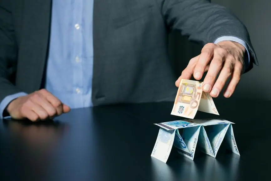 Metamax: Νέα αναβολή στην υπόθεση της επενδυτικής πυραμίδας