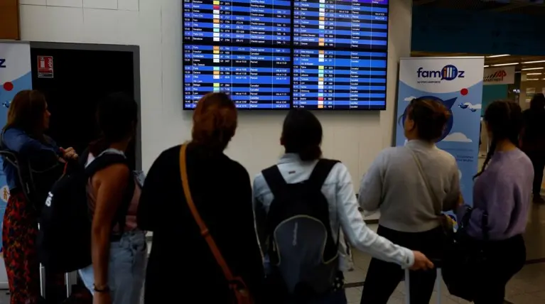 Ελεγκτές πτήσεων: Η απειλή των απεργιών πλανάται πάνω από την Ευρώπη