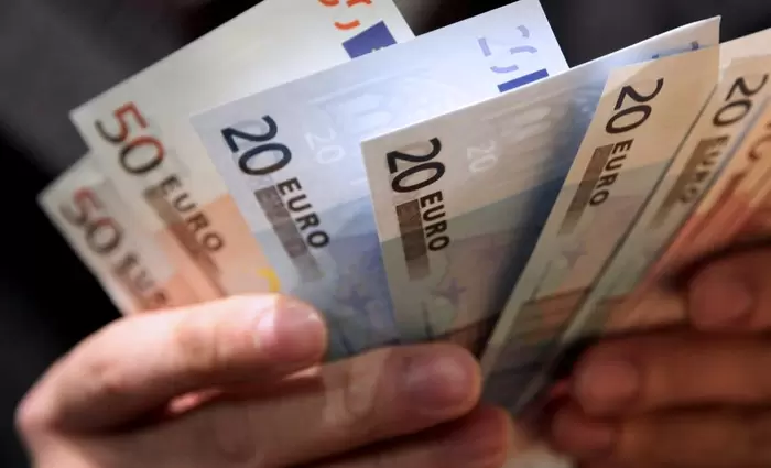 Αποκοπές μισθών στους απεργούντες εκπαιδευτικούς 