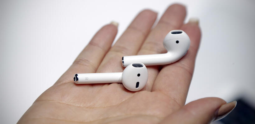 Πώς τα AirPods της Apple βοηθούν στις παρακολουθήσεις