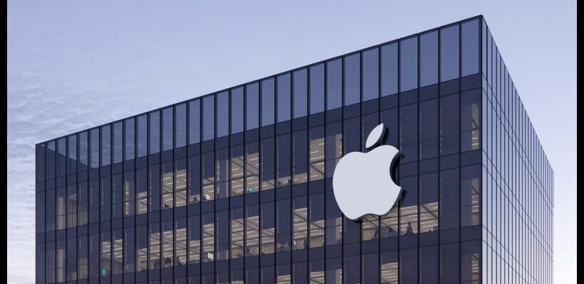 Apple: Γιατί μετέφερε αεροπορικώς 600 τόνους iPhone από Ινδία