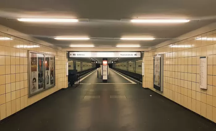 Η Γερμανία βάζει ακόμα πιο αυστηρά μέτρα κυκλοφορίας