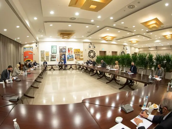 «Κκοτσιάνια» σε εκτοπισθέντες ενέκρινε το Υπουργικό