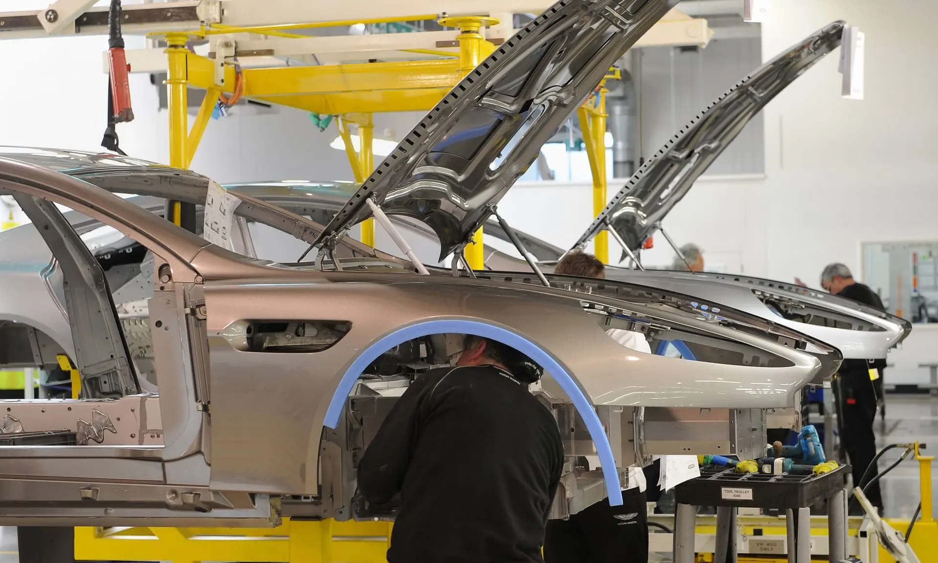 Στον πάτο η αυτοκινητοβιομηχανία στο Ηνωμένο Βασίλειο