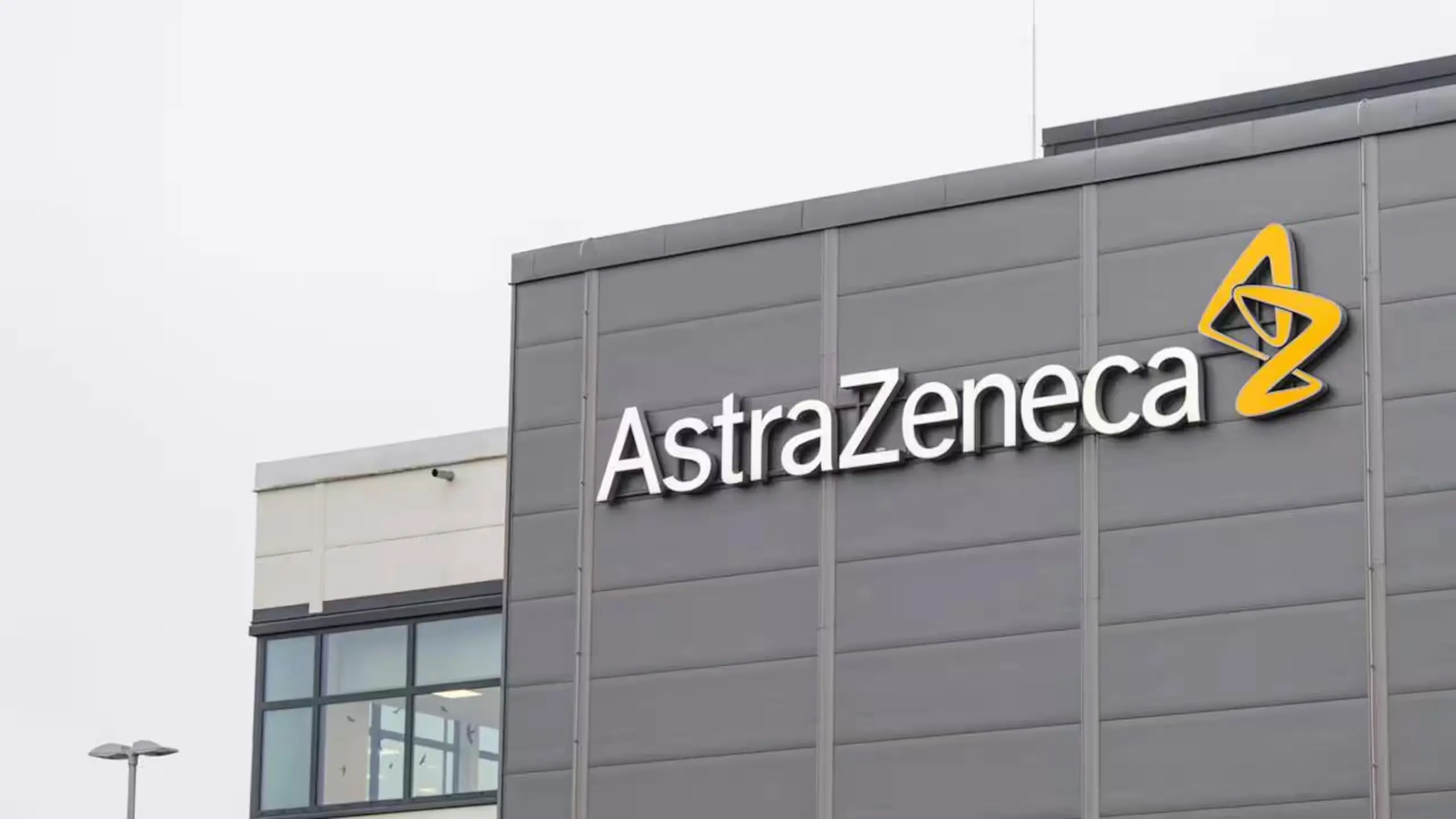 AstraZeneca: Ετοιμάζει επένδυση $50 δισ. στις ΗΠΑ για να αποφύγει τους δασμούς
