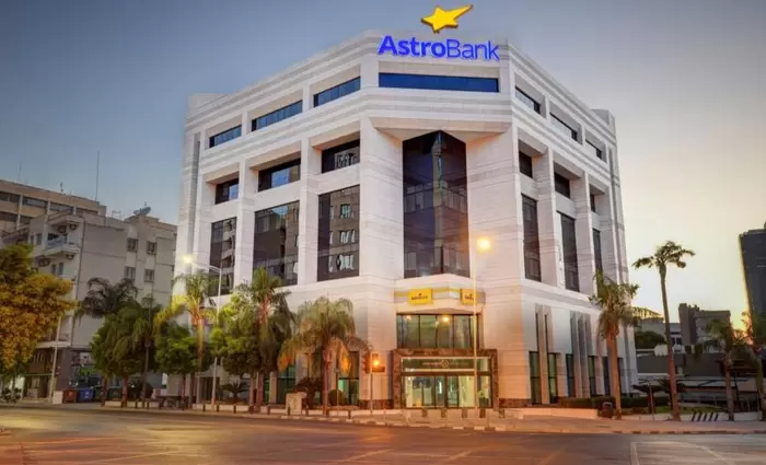 Εξαγορά με αποχωρήσεις: Η AstroBank ανοίγει σχέδιο εθελούσιας εξόδου