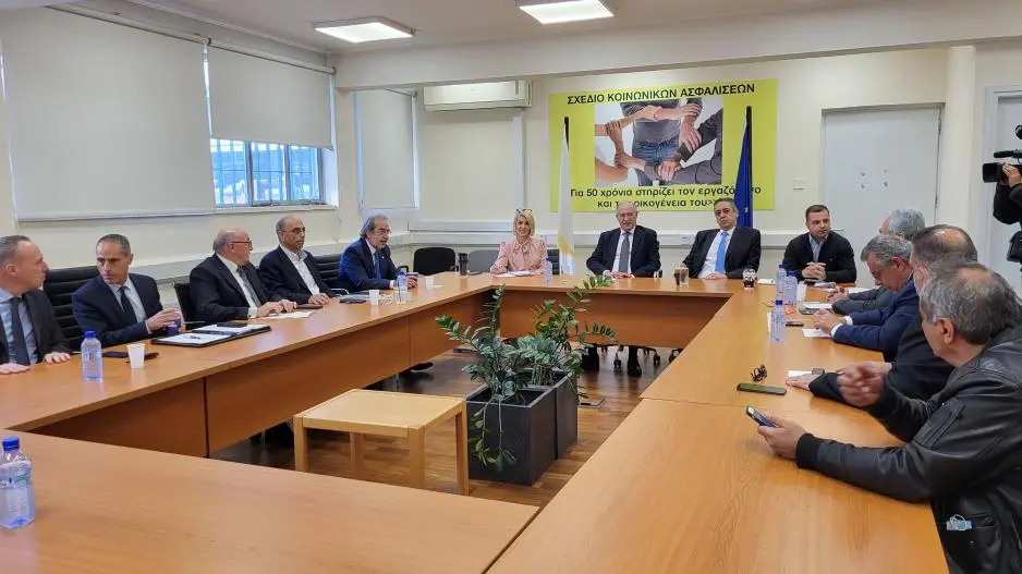 Νέα συνάντηση κοινωνικών εταίρων για την ΑΤΑ υπό τον Υπουργό Εργασίας