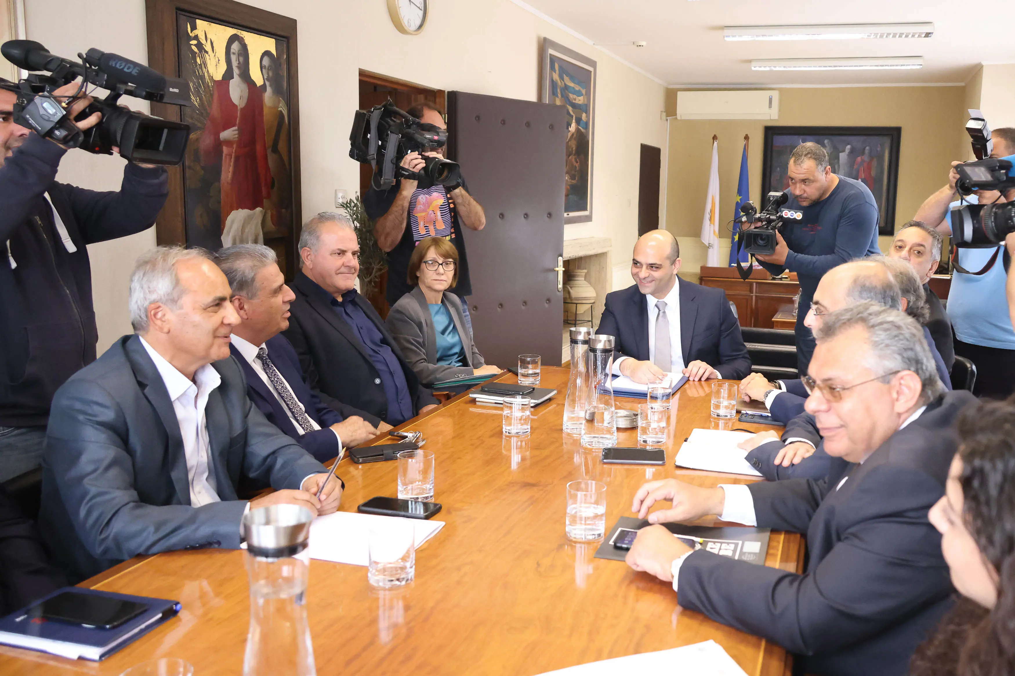 Η συζήτηση για μείωση της ΑΤΑ εξευτελίζει τον σκοπό της, λέει η Ισότητα