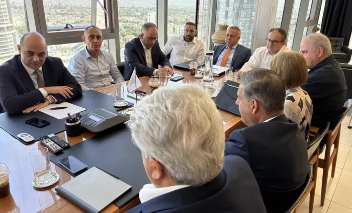 Συμφωνήθηκε μορατόριουμ δηλώσεων και εντατικοποίηση διαλόγου για ΑΤΑ