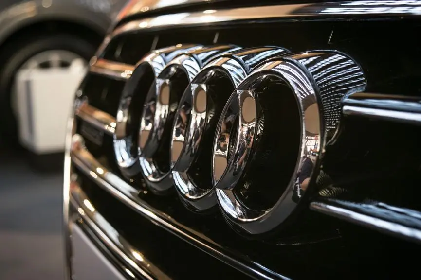 Η Audi παγώνει τις παραδόσεις νέων οχημάτων στις ΗΠΑ