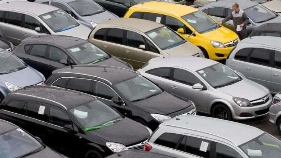 Μειώθηκαν οι εγγραφές οχημάτων τον Αύγουστο του 2021