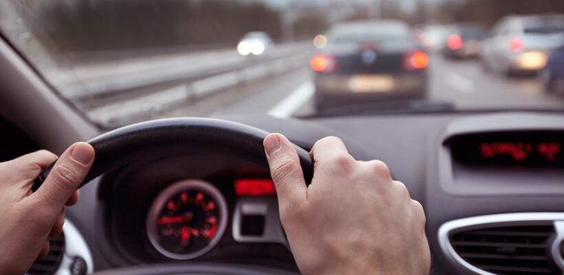 Αυτά τα 6 πράγματα πρέπει να υπάρχουν πάντα στο αυτοκίνητο