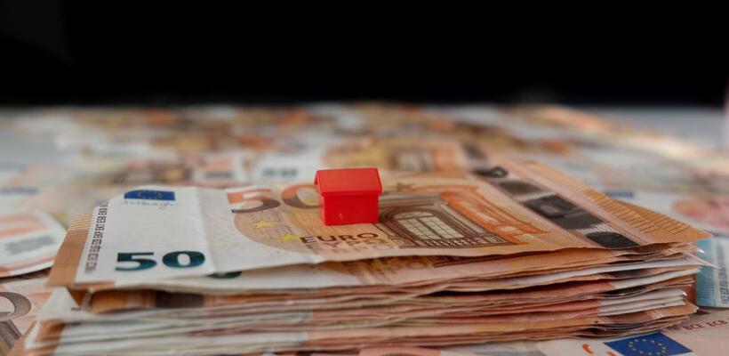 Μειώθηκαν κατά €32 εκ. στα €2,69 δισ. οι μη εξυπηρετούμενες χορηγήσεις τον Οκτώβριο