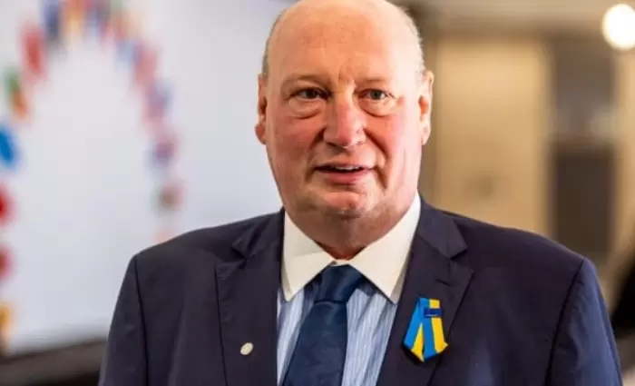 Απολύθηκε ανώτερος αξιωματούχος της Κομισιόν μετά από έρευνα που συνδέεται με το Κατάρ