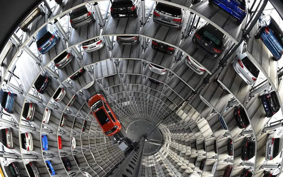 Ζημιές σημείωσαν οι μετοχές της ευρωπαϊκής αυτοκινητοβιομηχανίας 