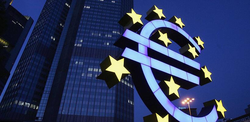 Δούρειος ίππος για την ανάπτυξη τα αρνητικά επιτόκια των τραπεζών