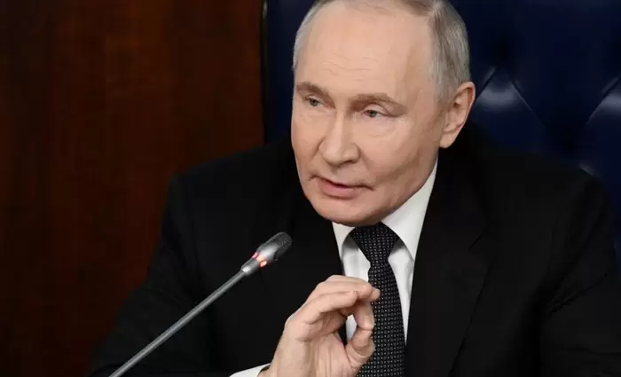 Ο Πούτιν παραδέχθηκε την οικονομική επιβράδυνση - Μπαίνει σε ύφεση η Ρωσία;