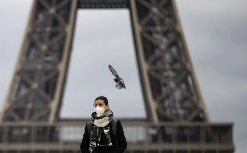 Σταδιακή άρση περιορισμών στη Γαλλία ενόψει γιορτών