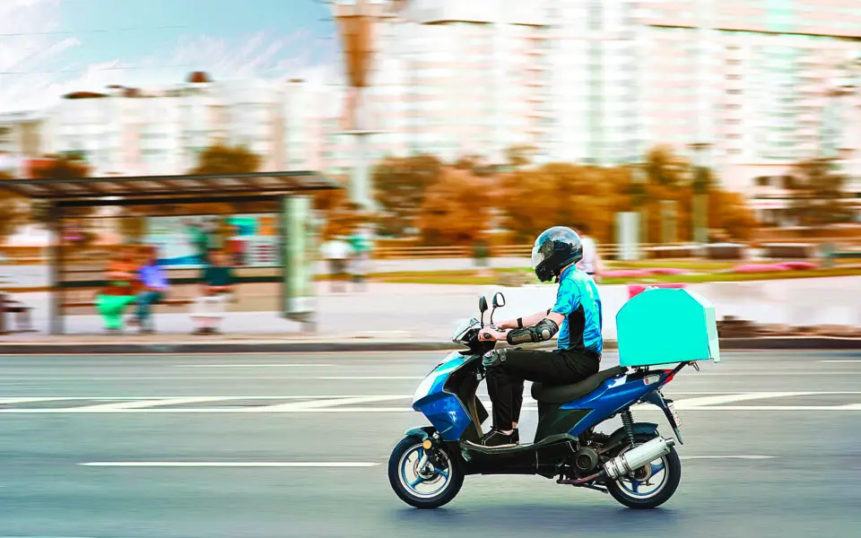 Διαμαρτύρονται σήμερα για το εργατικό δυστύχημα του οδηγού ντελίβερι