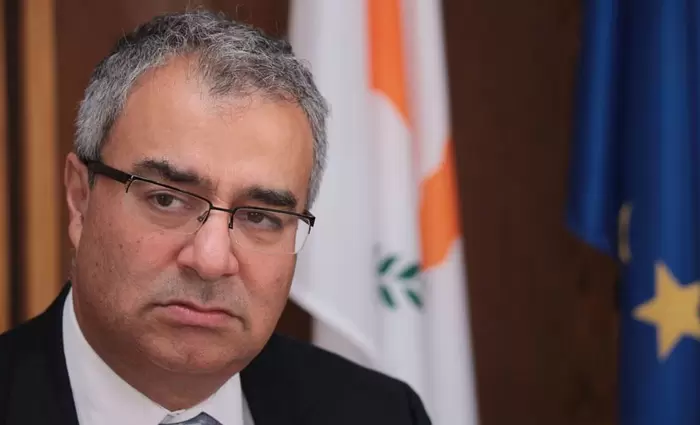 Λάδι στη φωτιά από Πανίκο Δημητριάδη για το ευρώ