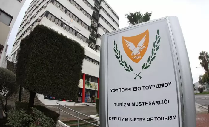Φουλάρουν μηχανές για σχεδιασμό τουριστικής σεζόν