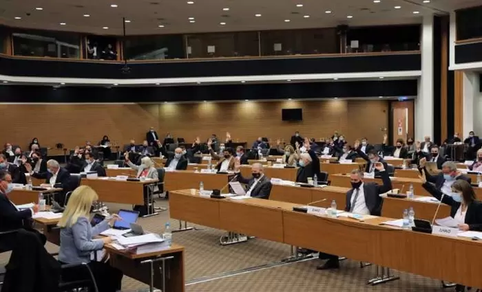 Στο «τριήμερο του Προϋπολογισμού» μπαίνει από σήμερα η Βουλή