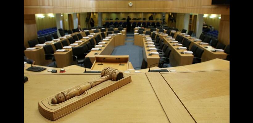 Πάει τριήμερο στη Βουλή ο κρατικός προϋπολογισμός