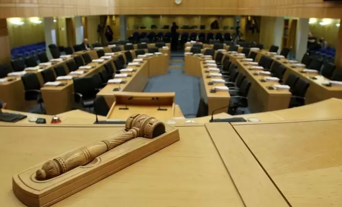 Η Βουλή στο μικροσκόπιο της.. Βουλής - Τι δρομολογείται για το 2024 