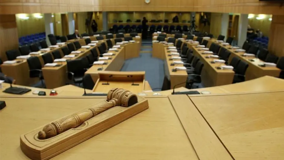 Η Βουλή στο μικροσκόπιο της.. Βουλής - Τι δρομολογείται για το 2024 