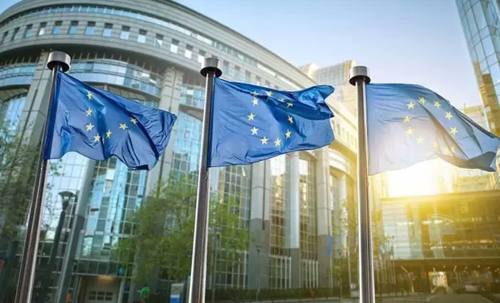 Κομισιόν: Ετοιμάζει πρόταση για απλοποίηση στις αμυντικές προμήθειες