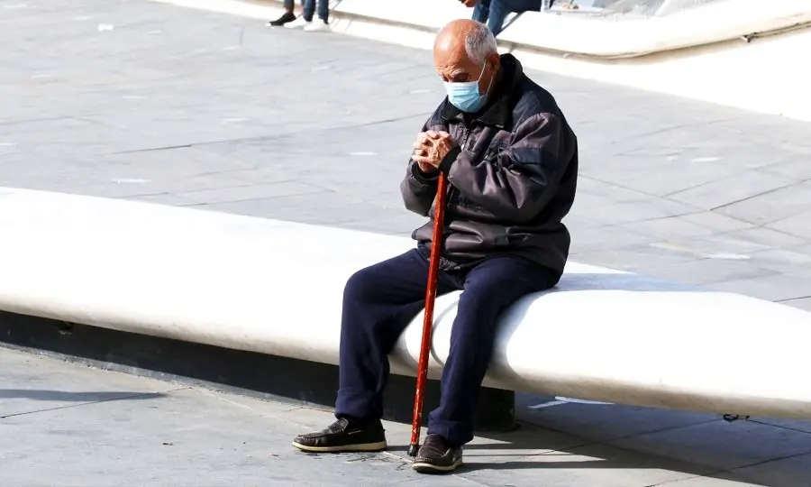 Νέες χαλαρώσεις ισχύουν από σήμερα - Τι αλλάζει και πού