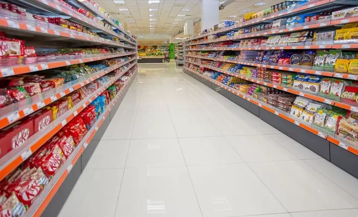 Σαρωτικοί έλεγχοι σε υπεραγορές και κρεοπωλεία για τις γιορτές