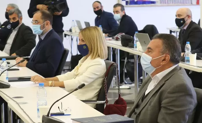 Ταξίδια ΠτΔ στις Σεϋχέλλες και πόρισμα Αρέστη σήμερα στη Βουλή