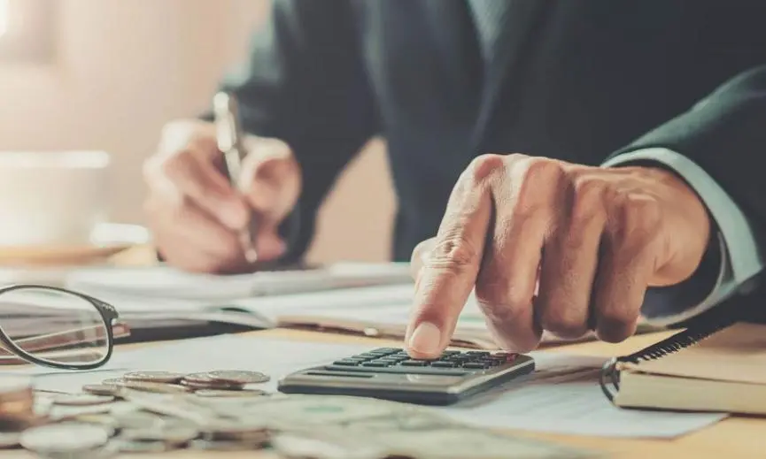 Μεγα σύσκεψη για τη φορο-μεταρρύθμιση