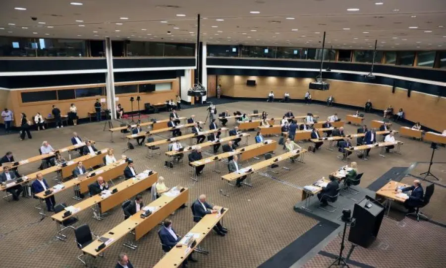 Προϋπολογισμός: Παζάρια & κορωνοϊός καθορίζουν το αποτέλεσμα